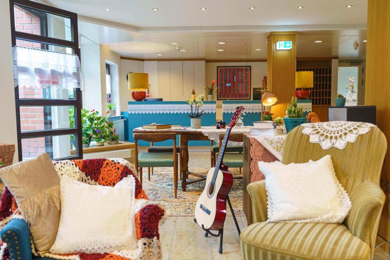 Tante Alma'S Bonner Hotel Eksteriør billede