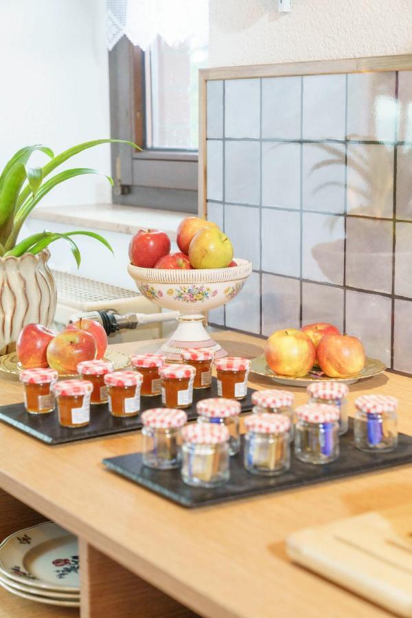 Tante Alma'S Bonner Hotel Eksteriør billede