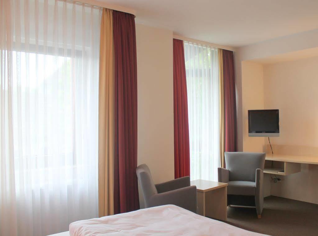 Tante Alma'S Bonner Hotel Eksteriør billede