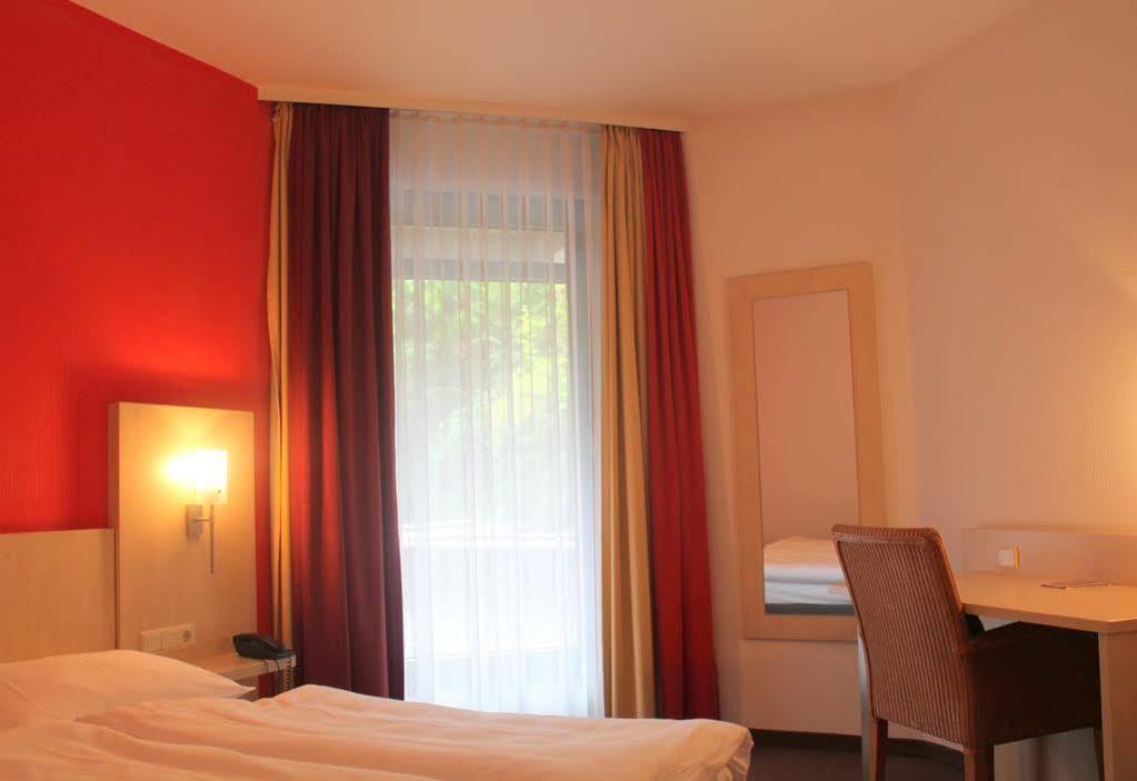 Tante Alma'S Bonner Hotel Eksteriør billede